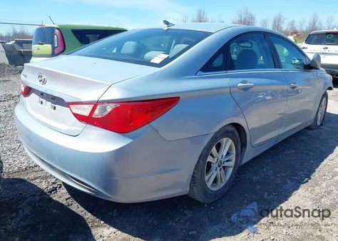 2013 Hyundai Sonata Gls z USA, uszkodzony, nr VIN 5NPEB4AC6DH620988